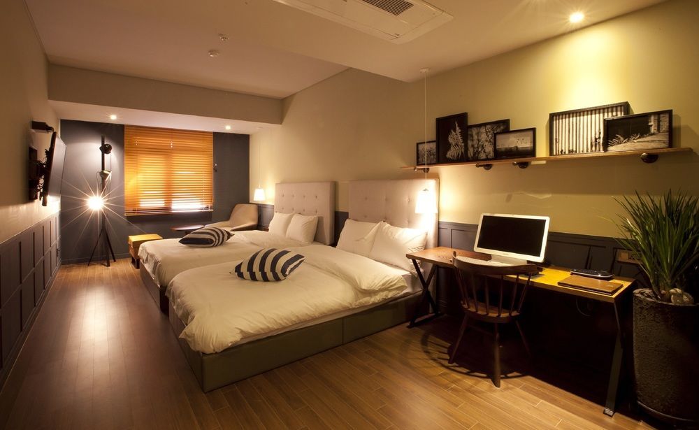 Seomyeon Hound Hotel 1St Street Busan Exterior photo